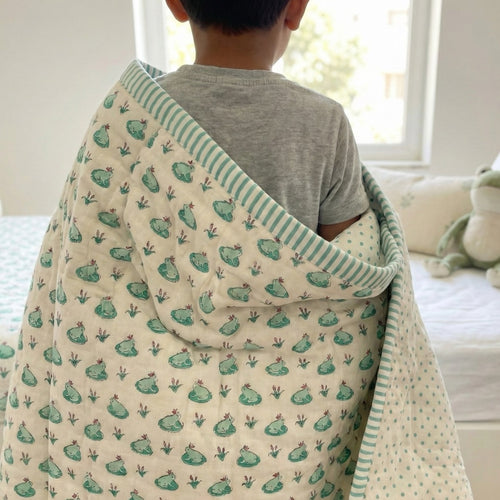 Frog Pond print hand block-printed reversible cotton voile kids quilt (razai) – lifestyle - bed