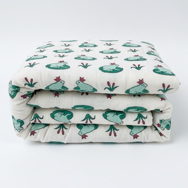 Frog Pond print hand block-printed reversible cotton voile kids quilt (razai) – print detail close-up