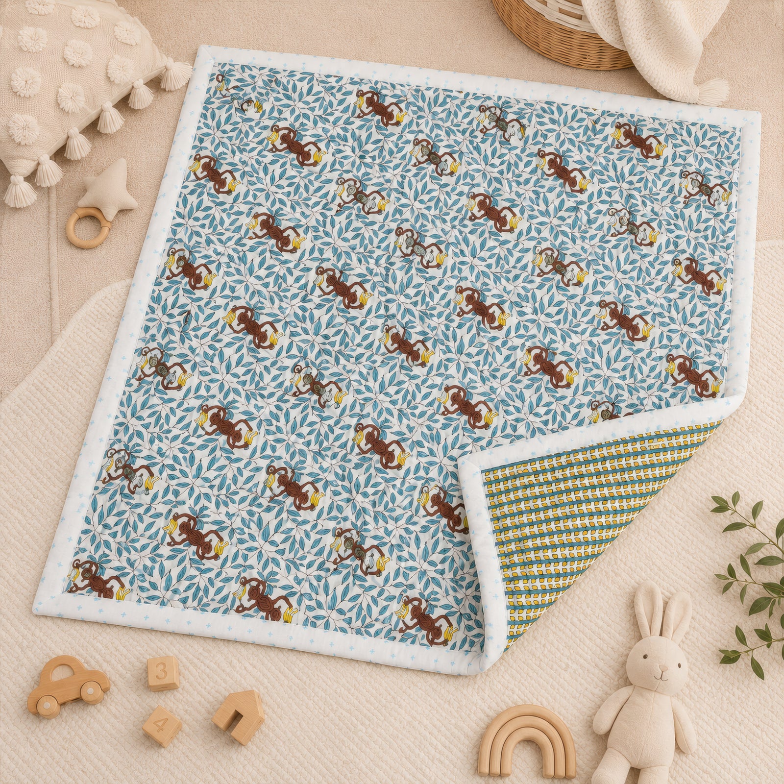PEXX monkey print reversible cotton baby quilt, 100 x 100 cm — hero full quilt