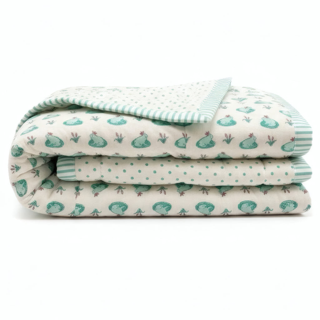 Frog Pond print hand block-printed reversible cotton voile kids quilt (razai) – reverse side