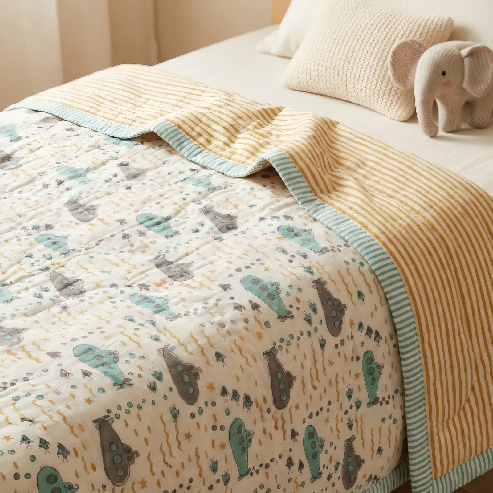 Submarine print hand block-printed reversible cotton voile kids quilt (razai) – hero/folded