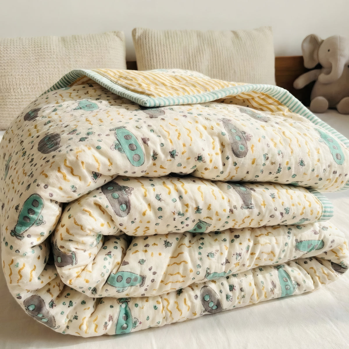 Submarine print hand block-printed reversible cotton voile kids quilt (razai) – lifestyle - play mat