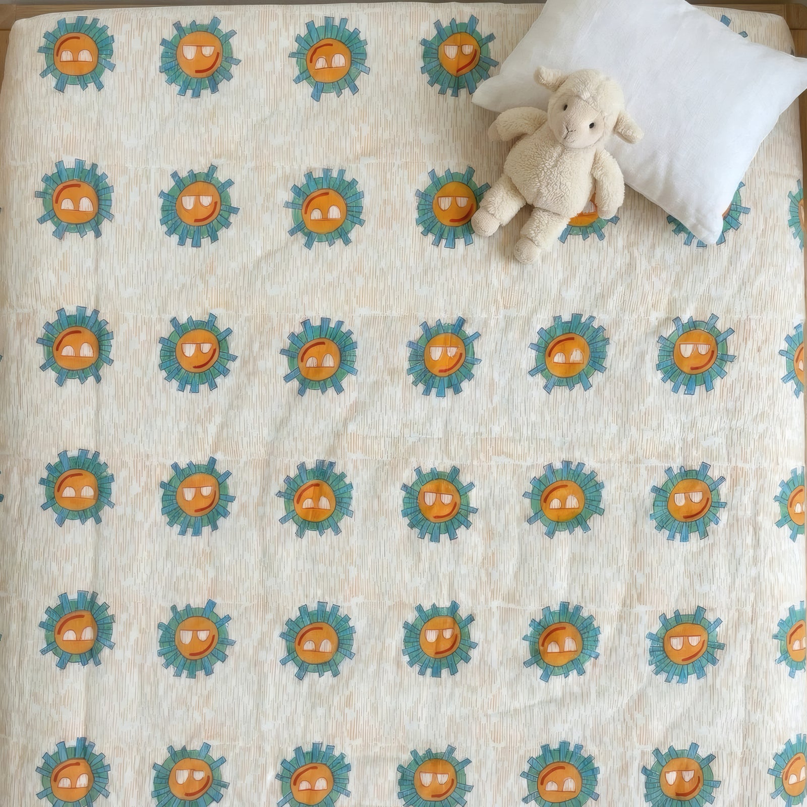 Sunshine print hand block-printed reversible cotton voile kids quilt (razai) – hero/folded
