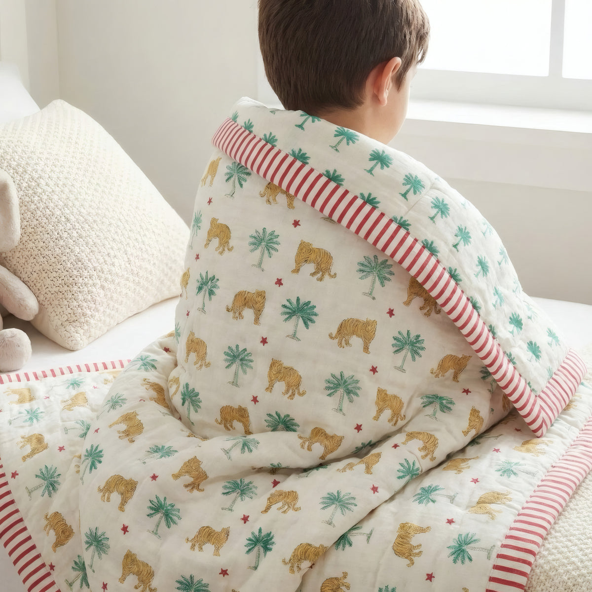 Tiger Jungle print hand block-printed reversible cotton voile kids quilt (razai) – hero/folded